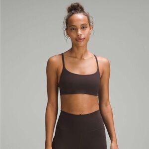 Lululemon Wunder Train Strappy Racer Bra *Light Support, A/B Cup SIZE 4 ESPRESSO